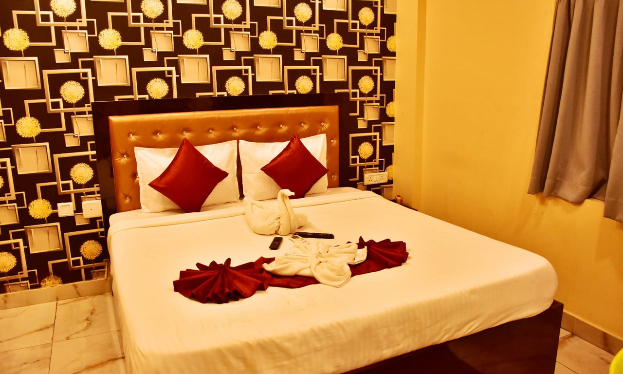 room-img